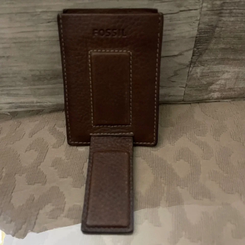 VTG Fossil Mens Leather Magnetic Money Clip Card Case Wallet Dark Brown Pebbled
